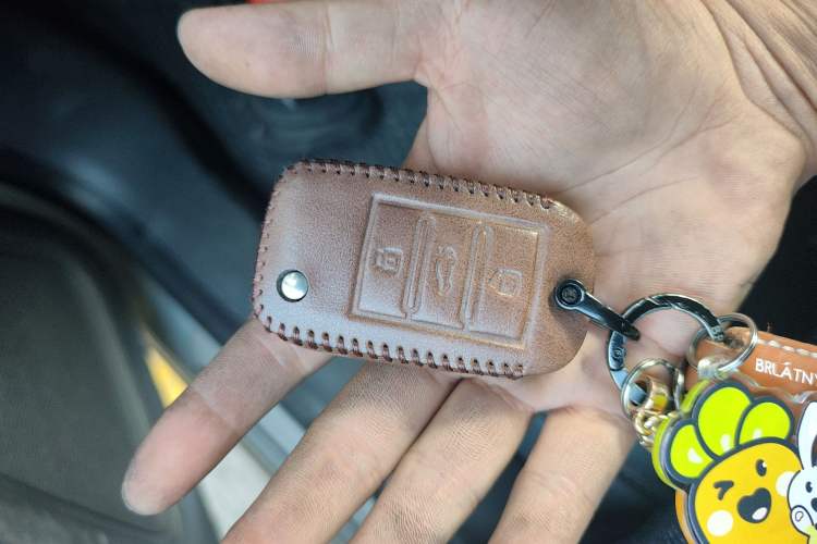 Used Roewe i6 New Energy 2017 45T Hybrid Connective Smart Luxury Edition
