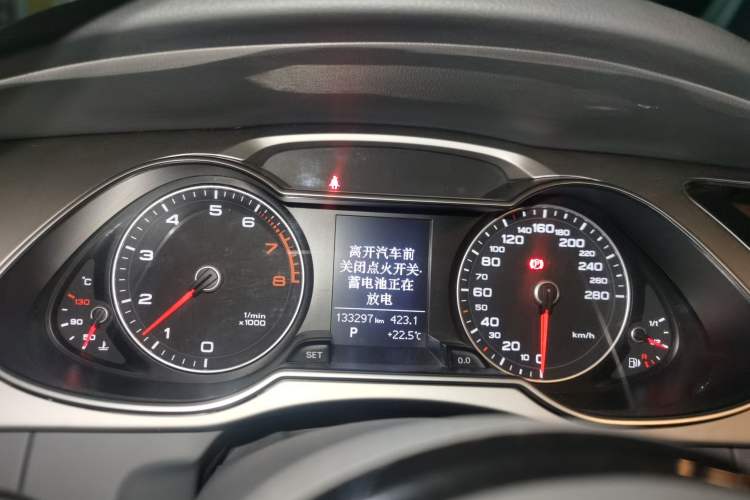 Used Audi A4L 2013 35 TFSI Automatic Comfort Model Instrument Cluster