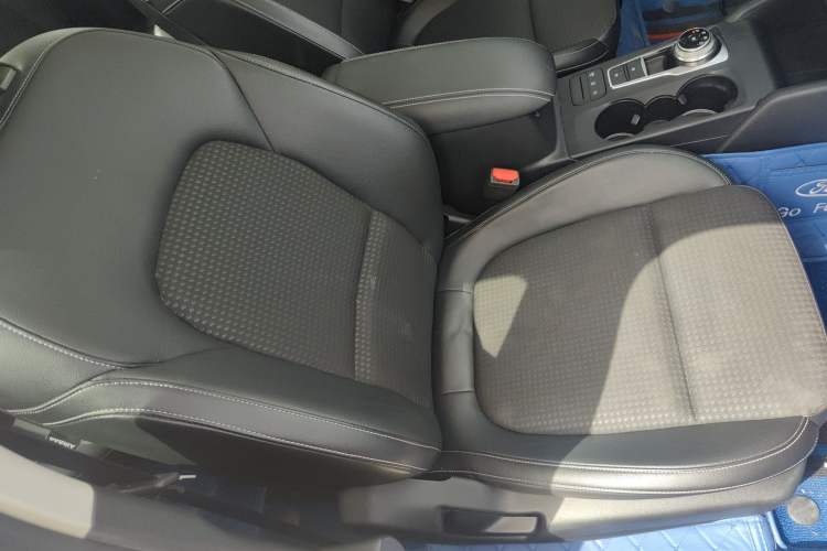 Used Ford Focus 2019 Sedan EcoBoost 180 Automatic Trend Edition Right Front Seat