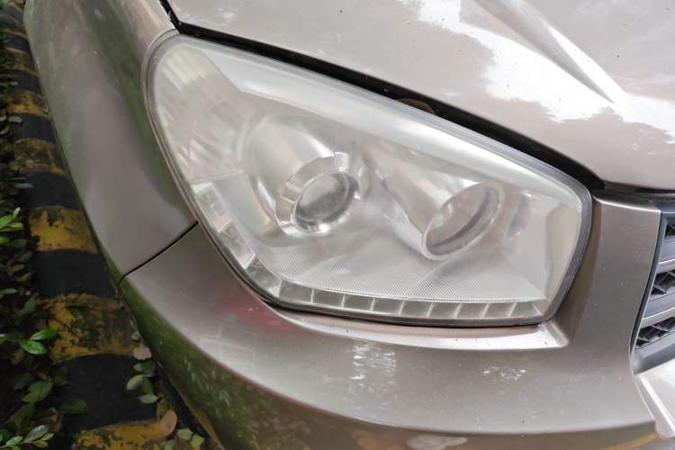 Used Jonway A380 2012 Revised Version 1.6L Manual Standard Edition Right Front Headlight