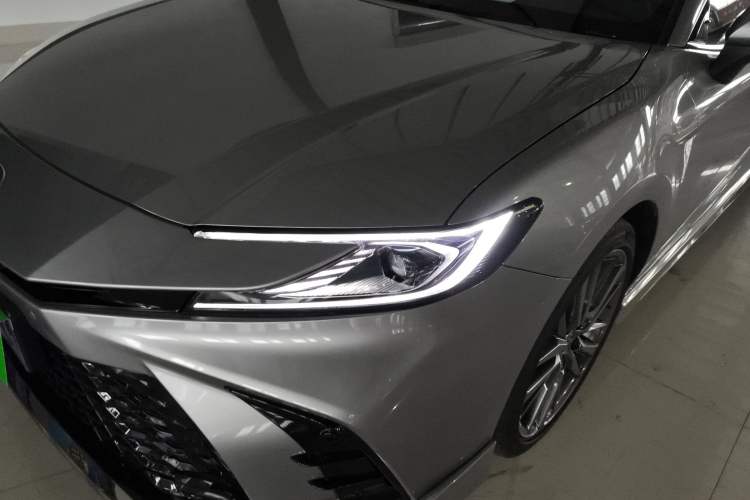 Used Toyota Camry 2026 Model Dual-Engine 2.0HXS Sport Plus Edition
