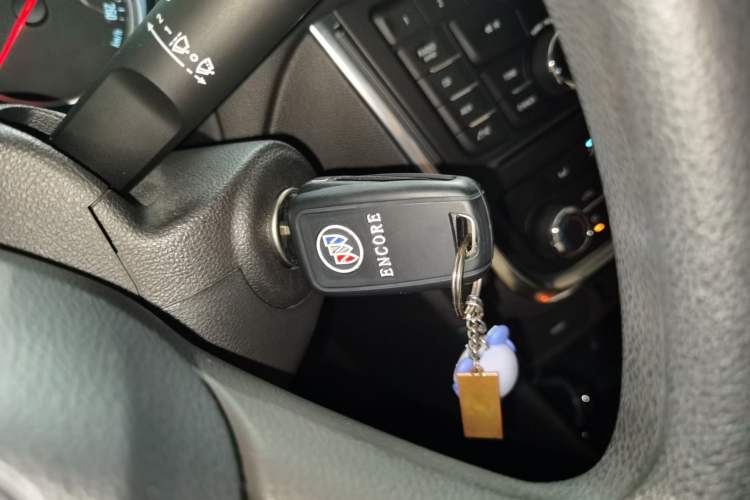 Used Buick Encore 2015 1.4T Automatic Two-Wheel Drive Urban Elite Version