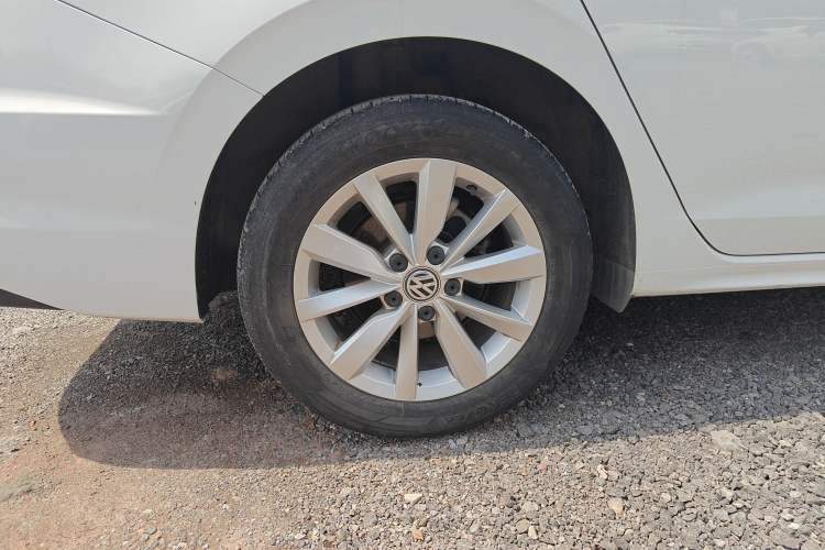 Used Volkswagen Bora 2020 Revised Version 280TSI DSG Elite Edition Right Rear Wheel Hub