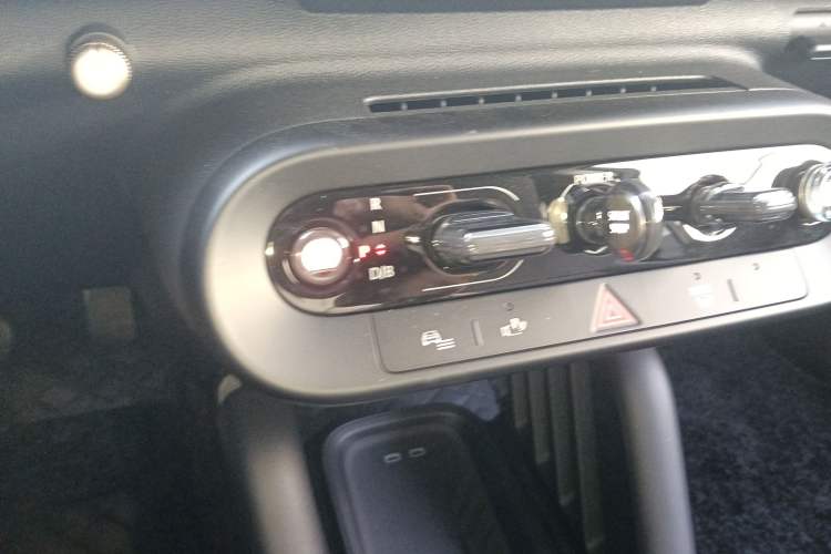 Used MINI Electric MINI COOPER 2024 456km COOPER E Classic Edition