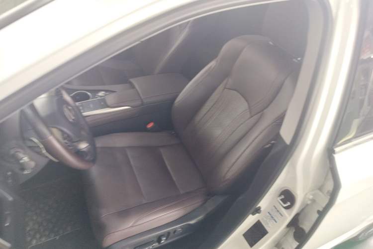 Used Lexus RX 2020 Facelifted 300 4x4 Elegant Edition