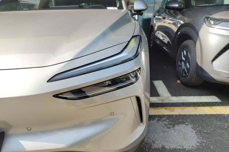 Used ONVO L60 2024 60 kWh Rear-Drive Version