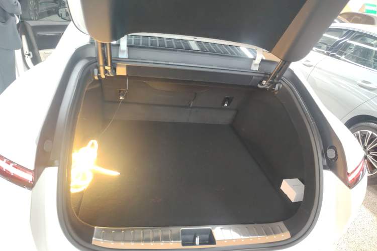 Used Avatr 12 2023 700 Three-Laser Rear-Wheel Drive Luxury Edition
