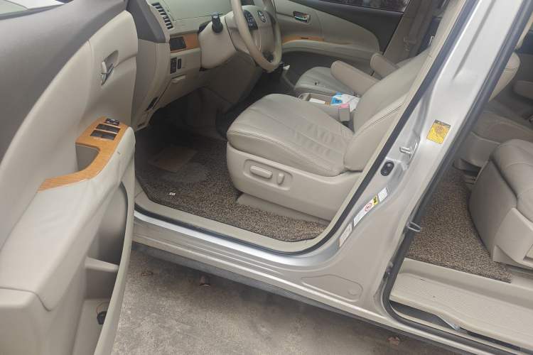 Used Toyota Previa 2007 3.5L 7-Seater Luxury Version Driver Seat