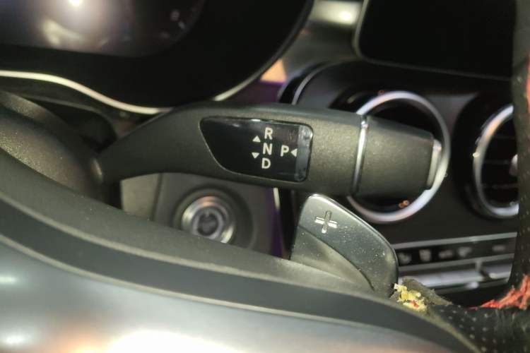Used Mercedes-Benz C-Class 2020 Restyled C 200 L Fashion Edition Sport Version Gear Lever