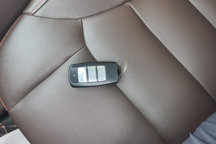 Used FORTHING Joyear X5 2017 Jingxiang Series 1.5T CVT Luxury Model
