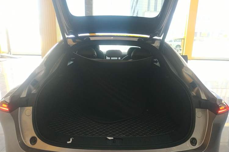 Used CHANGAN NEVO A07 2026 Model Ultra-Long Blue Whale Range-Extending 310 Luxury Edition Trunk