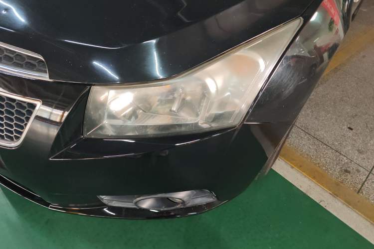 Used Chevrolet Cruze 2013 1.6L SE MT Left Front Headlight