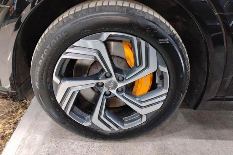 Used Audi e-tron 2021 50 quattro Prestige Edition