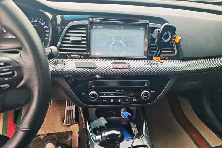 Used Kia K4 2014 1.8L Automatic DLX Audio And AC Panel