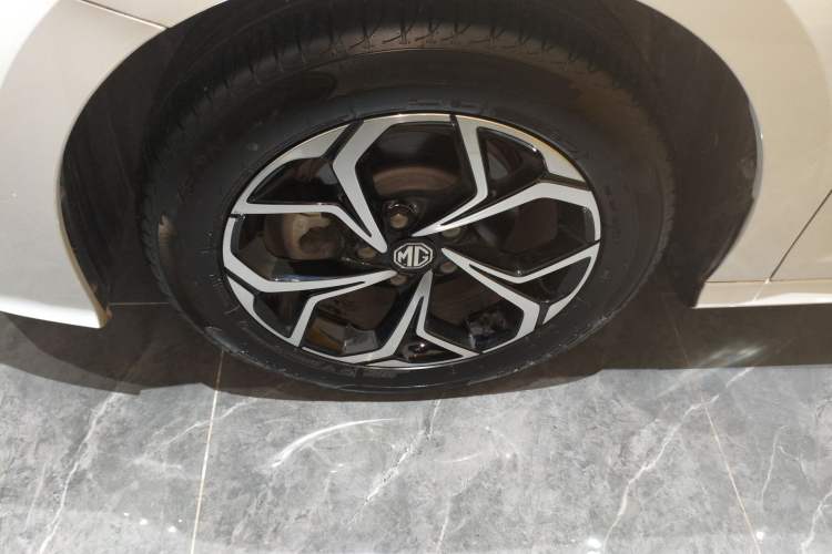 Used MG 5 2021 180 DVVT CVT Youth Luxury Edition
