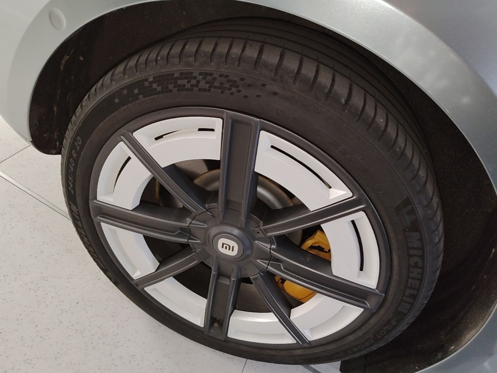 Xiaomi Auto SU7 2024 Rear-Drive Ultra-Long Range Advanced Pro-Level Intelligent Driving Version — снимка 11