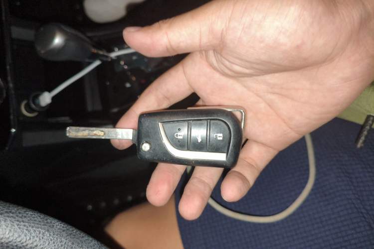 Used Toyota Corolla 2014 1.6L CVT GL Vehicle Key