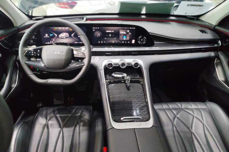 Used EXEED Stellar 2023 400T Two-Wheel Drive Comfort Flyfish Edition