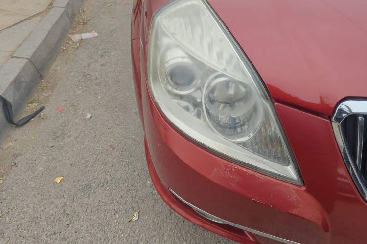 Used Buick Excelle 2011 1.6LX-AT Right Front Headlight
