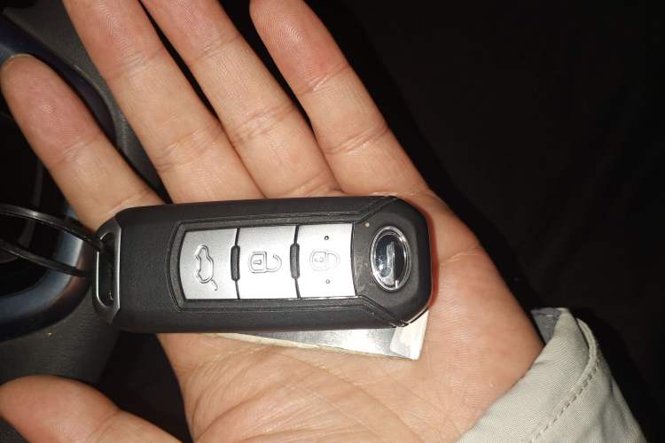 Used GAC Trumpchi GS3 2017 200T Automatic Elite Edition Vehicle Key