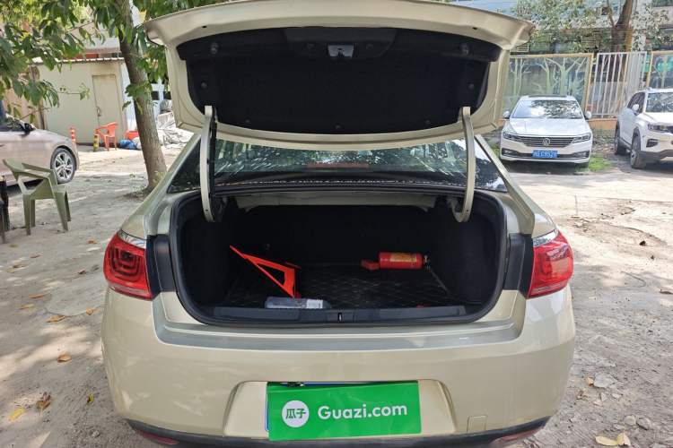 Used Citroen C4 Sega 2016 1.6L Manual Comfort Model Trunk