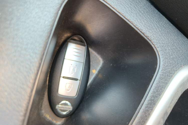 Used Nissan Terra 2020 2.5L XL Upper 4WD Automatic Four-Wheel Drive Luxury Edition Vehicle Key