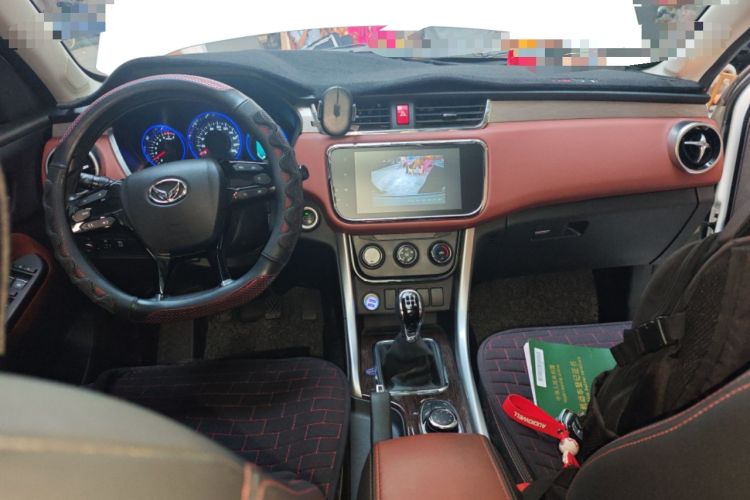 Used HYOSOW S3 2016 S3L 1.5L Manual Prestige Edition Center Console