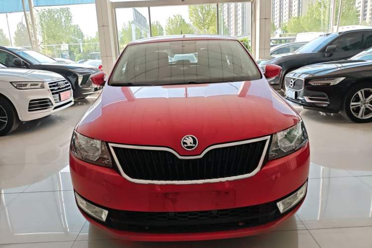 Used Skoda Rapid Spaceback 2014 1.6L Automatic Enjoyment Edition Front