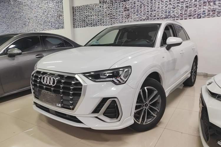 Used Audi Q3 2022 35 TFSI Progressive Dynamic Edition