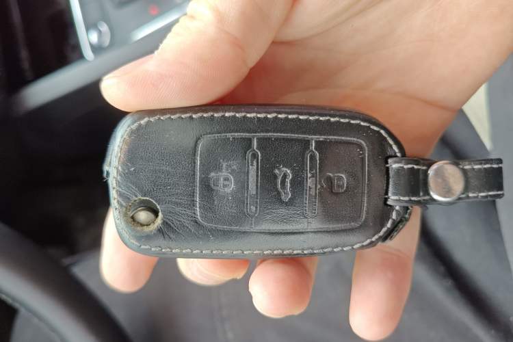 Used Volkswagen Sagitar 2017 230TSI Automatic Comfort Version Vehicle Key