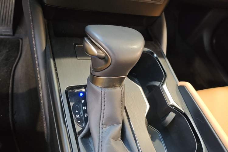 Used Lexus ES 2022 200 Excellence Edition
