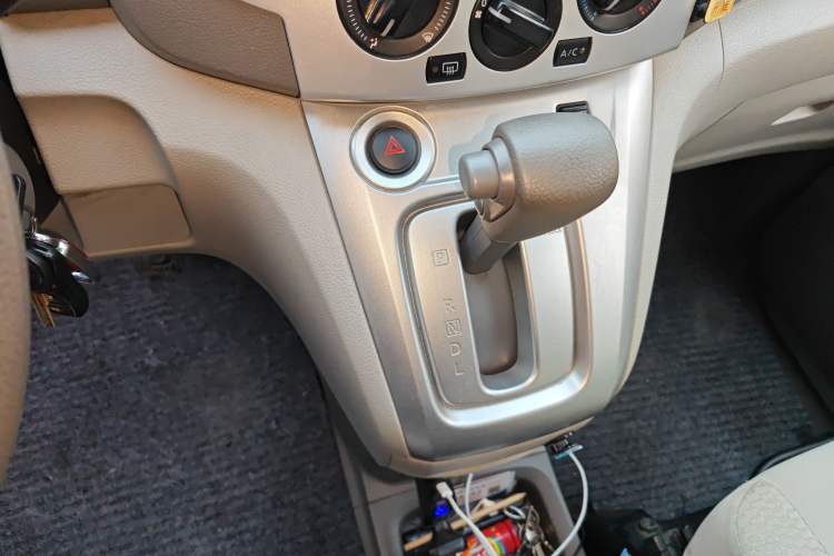 Used Nissan NV200 2016 Revised Version 1.6L CVT Luxury Edition
