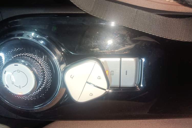 Used Wuling Bingo 2023 333 km Enjoyment Version
