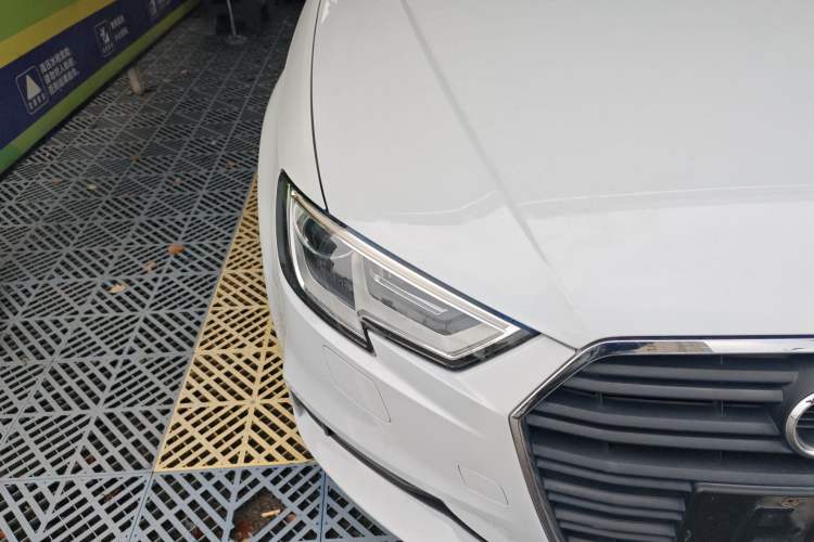 Used Audi A3 2018 30th Anniversary Edition Sportback 35 TFSI Ambition Model Right Front Headlight