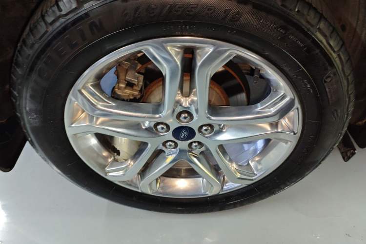 Used Ford Edge 2018 EcoBoost 245 Two-Wheel-Drive Titanium 7-Seater China V Standard
