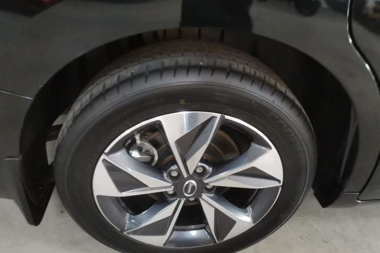 Used GAC Trumpchi M6 2021 270T DCT Luxury Edition (7-seater)