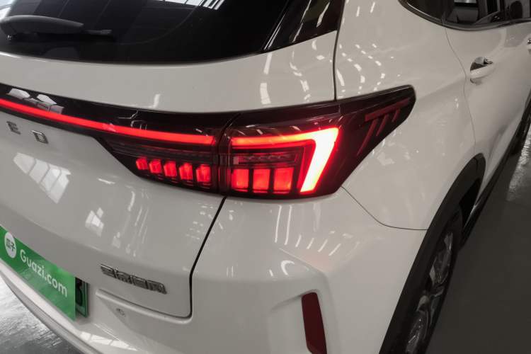 Used EXEED Zhuifeng C-DM 2022 1.5 TCI-DHT 105 km "Chengfeng Qi" Edition Right Rear Taillight