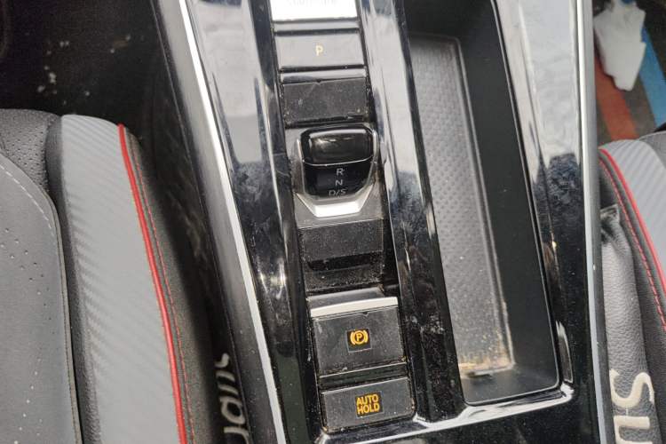 Used Volkswagen Lamando 2023 Lavida L 280TSI DSG Cool & Spicy Edition Gear Lever