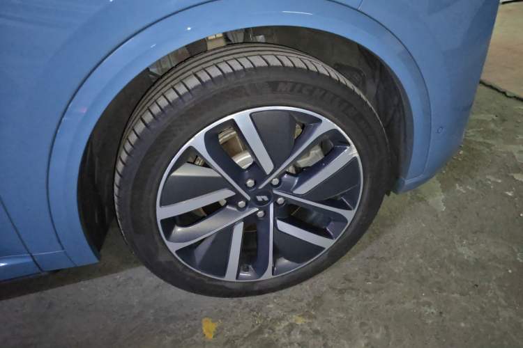 Used Li Auto L9 2022 Max model