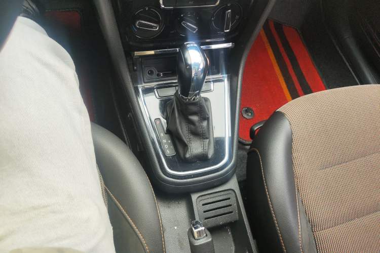 Used Volkswagen C-TREK 2017 230TSI DSG Comfort Version
