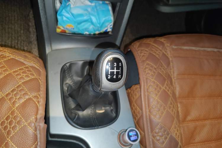 Used Roewe 350 2013 350S 1.5L Manual Xunchi Edition Gear Lever