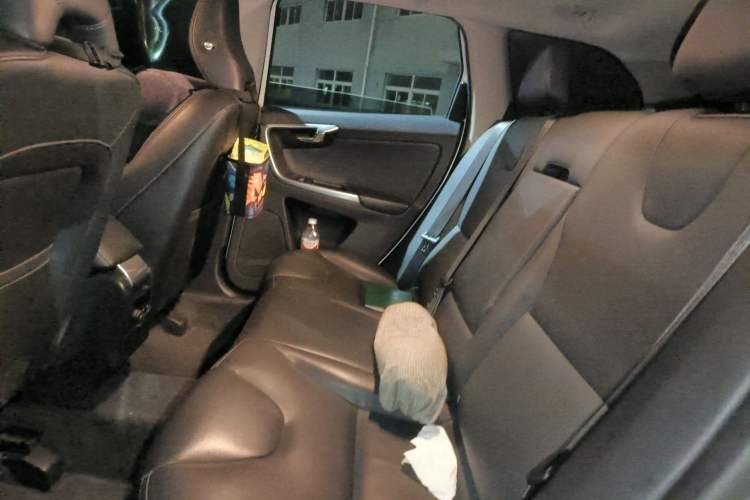 Used Volvo XC60 2017 T5 Smart Upgrade Edition