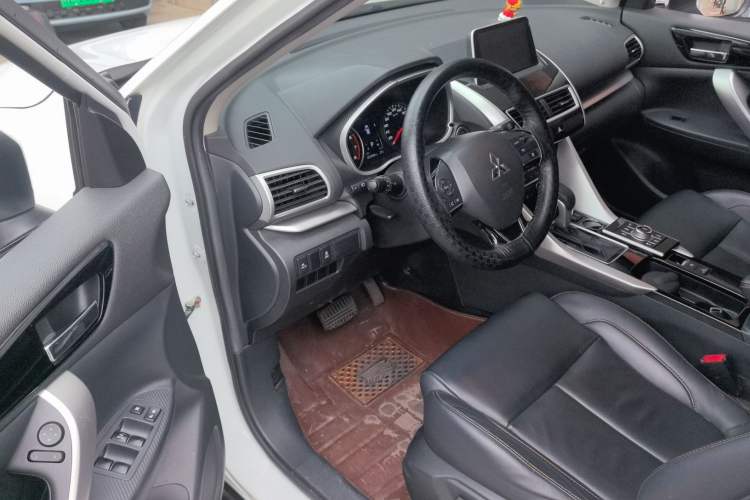 Used Mitsubishi Eclipse Cross 2018 1.5T CVT Two-Wheel Drive Belief Edition Driver Seat