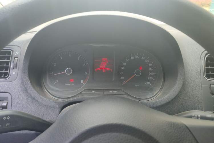Used Volkswagen Polo 2011 1.4L Manual ZhiLe Edition Instrument Cluster