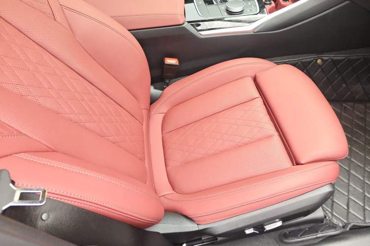 Used BMW i3 2024 eDrive 35 L
