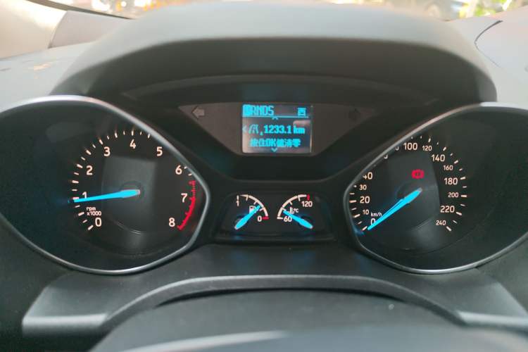 Used Ford Kuga 2017 EcoBoost 180 Two-Wheel-Drive Tiger Leap Model