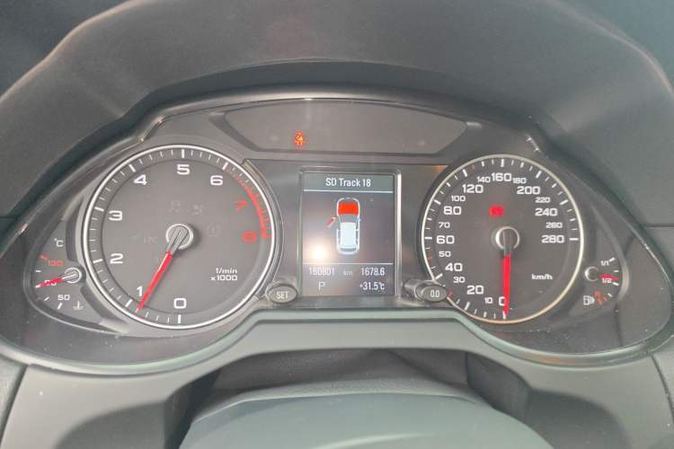 Used Audi Q5 2018 Collector's Edition 40 TFSI Technology Model