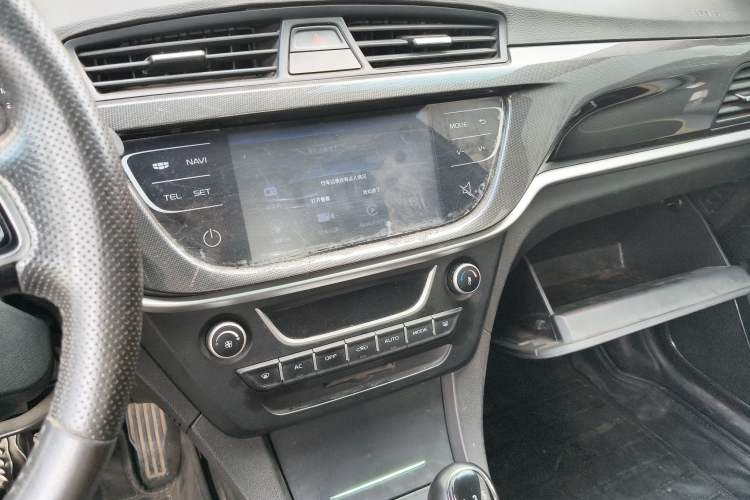 Used Geely Auto Emgrand 2017 Sedan Million Edition 1.5L Manual Upward Connect Version