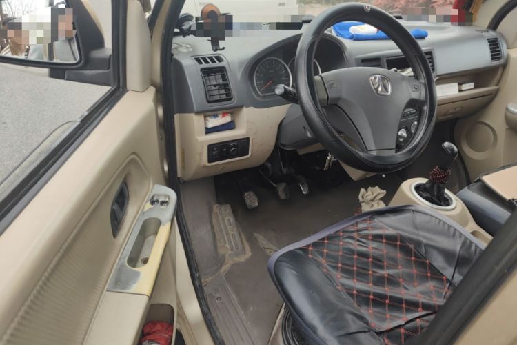 Used BAIC Weiwang 306 2011 1.3L Comfort version 7 seats Driver Seat