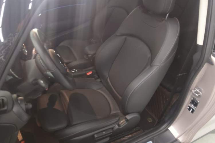 Used MINI MINI 2023 Updated 1.5T COOPER Artist